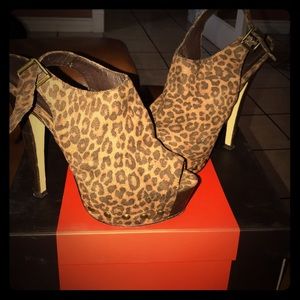 Leopard Style High Heels